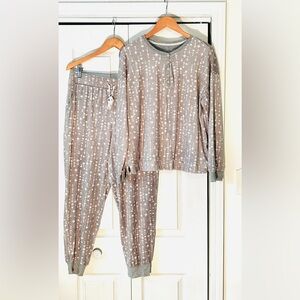 Nautica Gray and White Star Print Velour Pajama Set